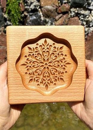 Пряничная доска  узор №9 лилия деревянная размер  14 * 13 * 2 cм. форма для формования пряников