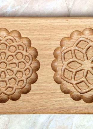 Пряничная доска  узор №21 на два пряника  цветы деревянная размер 20*10*2 см