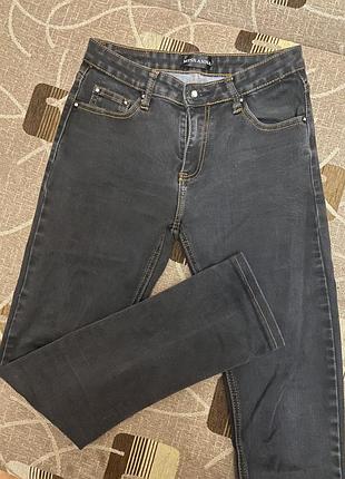 Темні (чорно-сірі) джинси скінні