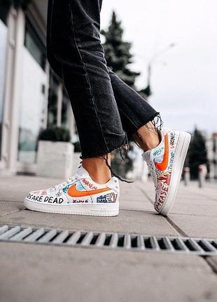 Жіночі кросівки nike air force 1 grafiti harlem/ жіночі кросівки найк аір форс