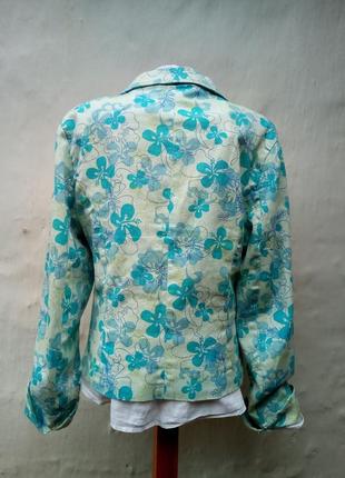 Красивый трендовый легкий котоновый короткий приталенный жакет в голубые цветы,пиджак.5 фото