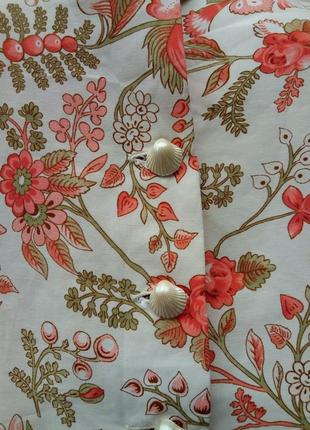 Винтажная рубашка,блуза ручной работы эксклюзив в принт цветы пуговици ракушки.2 фото