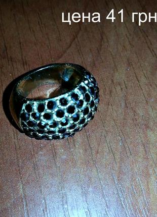 Шикарное кольцо очень дорого смотрится