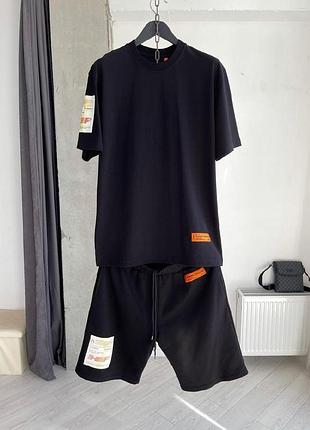 Крута футболка heron preston