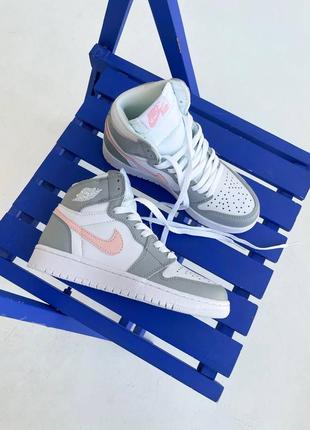 Кросівки nike air jordan 1 retro white grey pink1 фото