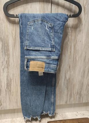 Рваные джинсы bershka denim1 фото