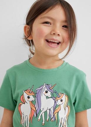 Класна яскрава футболка серії unicorn h&m2 фото