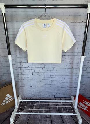 Футболка adidas
