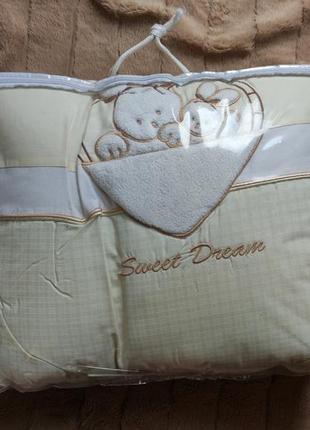 Бортики для ліжка малюка