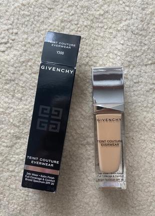 Тональний крем givenchy