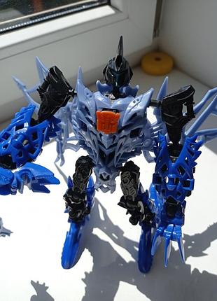 Hasbro. конструктор трансформер. 4