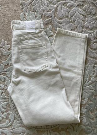 Білі джинси zara