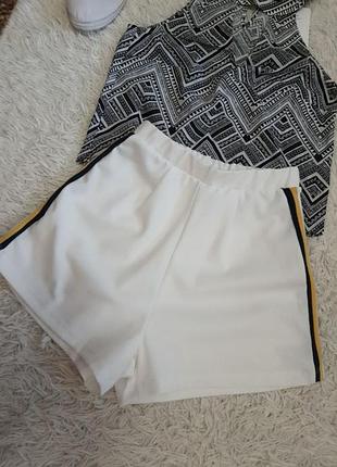 Круті шорти pull&bear s 5