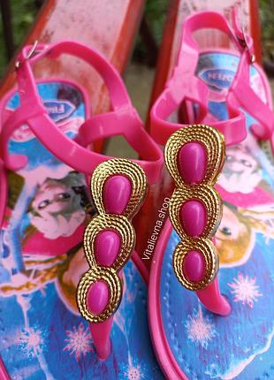 Босоніжки 2