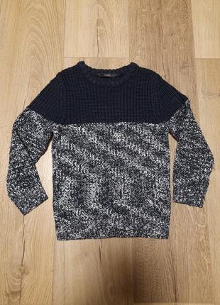 Тёплый свитер , размер 4-5 лет, рост 104-110 см.1 фото