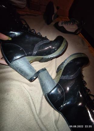 Dr.martens сапоги на каблуке лак кожа