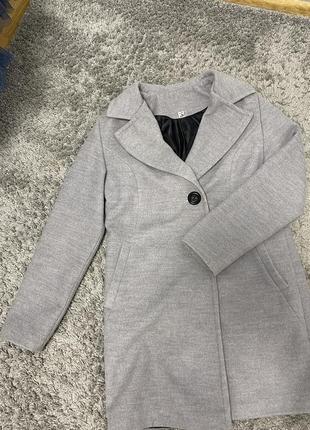Пальто до коліна-250 грн