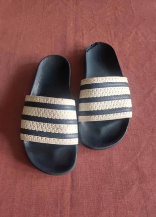 Тапки adidas adilette тапочки адідас аділет