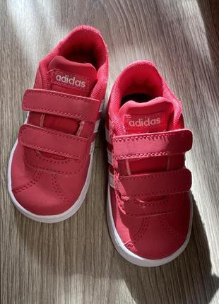 Кросівки adidas / кросівки adidas1 фото