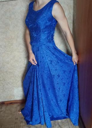 Синє вечірнє плаття