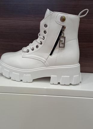 Хіт! черевики жіночі осінь білі , ботинки женские осень 2022  белые ,бежевые7 фото