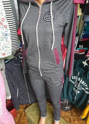 Костюм спорт