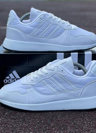 Неперевершені кросівки adidas у білому кольорі7 фото