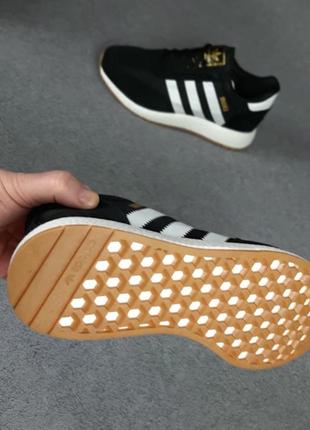 Жіночі кросівки adidas9 фото