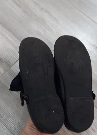 Чорні лакові туфлі6 фото
