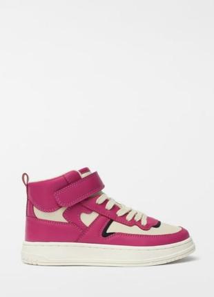 Демісезонні спортивні черевики від zara