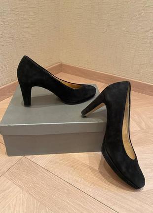 Жіночі туфлі