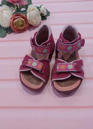 Босоножки, сандали для малышки ricosta малиновые с цветочками 21 размер