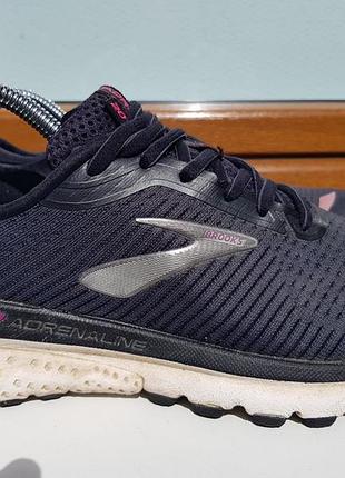 Кросівки asics brooks adrinaline 38р