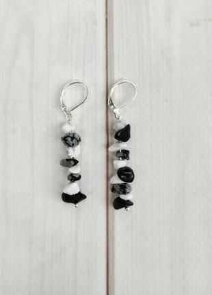Сережки з натуральними камінцями магнезіту та обсидіану