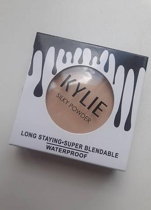 Пудра kylie компактная
