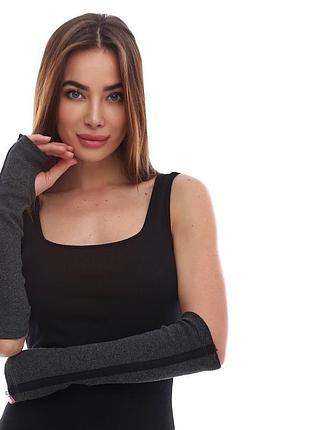 Мітенки/ полуперчатки/рукава з прорізом для великого пальця.