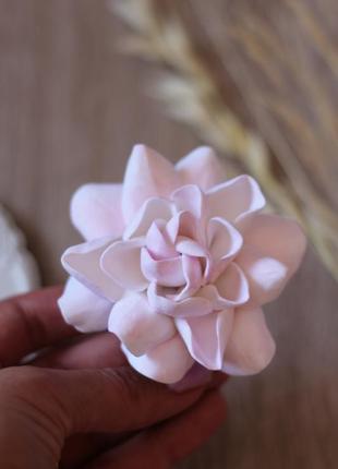 Весільна шпилька для волосся ручної роботи з квіткою гарденії7 фото