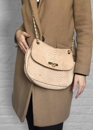 Сумка dkny натуральна шкіра шкіряна з ланцюжком клатч