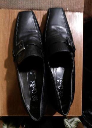 Кожаные туфли с квадратным носком и пряжками,caprice,германия2 фото