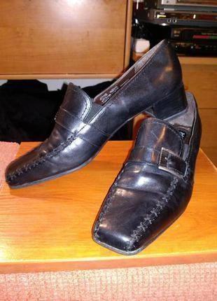 Кожаные туфли с квадратным носком и пряжками,caprice,германия4 фото