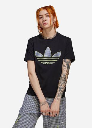 Футболка женская adidas originals tee with trefoil application3 фото