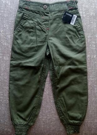 Комфортные штанишки для активной малышки