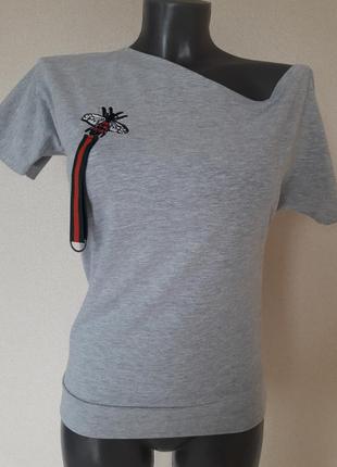 Эффектная стрейчевая меланжевая секси-футболка на одно плечо,one size(на s,m,l)2 фото