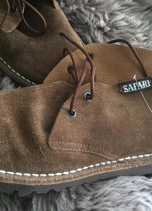 Нові замшеві черевики , ботильйони на 36 р