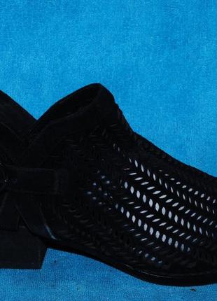 Літні підлозі чобітки vince camuto 35 розмір 12