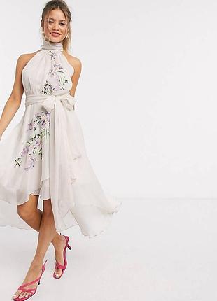 Ніжна шифонова міді сукні з вишивкою asos disign