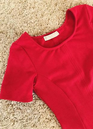 Класне , червоне плаття на кожен день