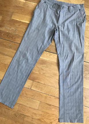 Тонкі штани від luigi morini