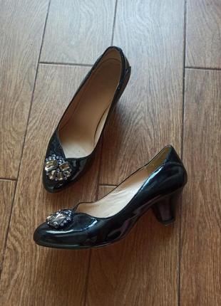 Туфлі clarks