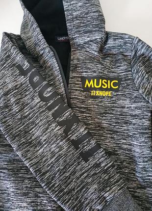 Спортивна кофта на замку 7-8 років